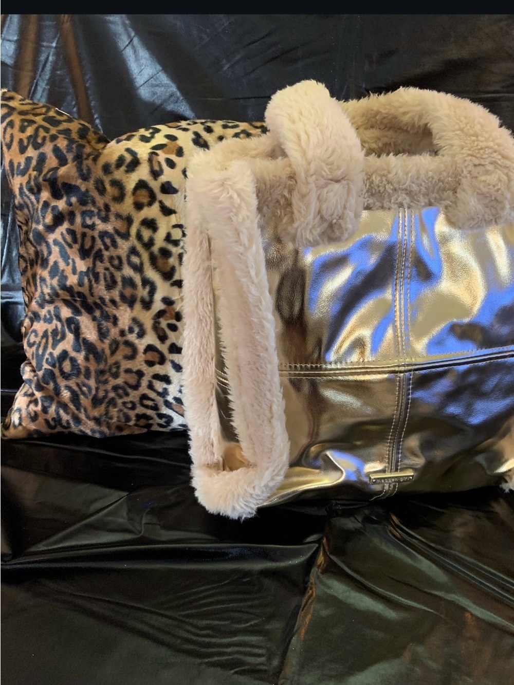 Madden Girl Gold Metallic Hobo with Beige Faux Fur Trim - Picture 2 of 7